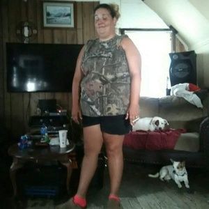 Meet your Posher, Becky